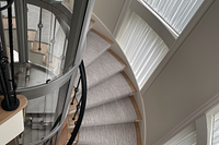 Treppenhaus: Homelift mit Glasschacht